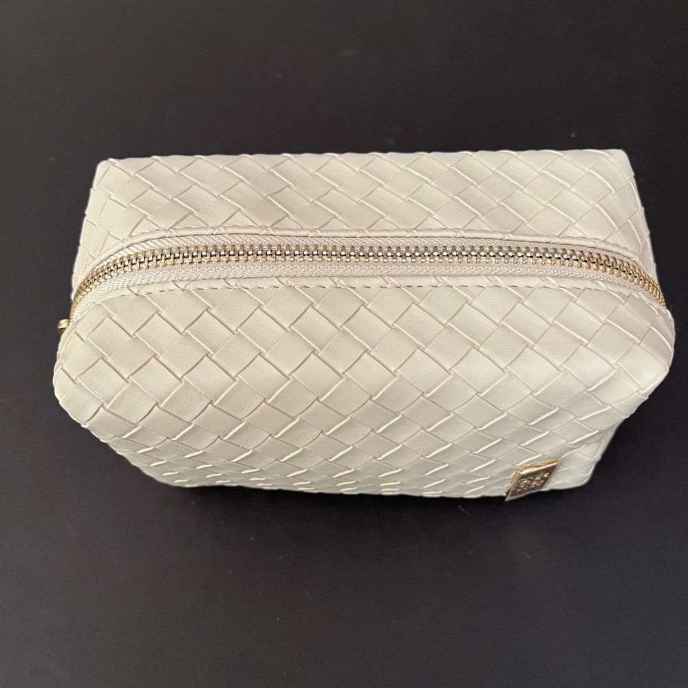 TRVL Design Luxe Makeup Bag Woven Vegan Leather Bisque with Liquid Gold Interior